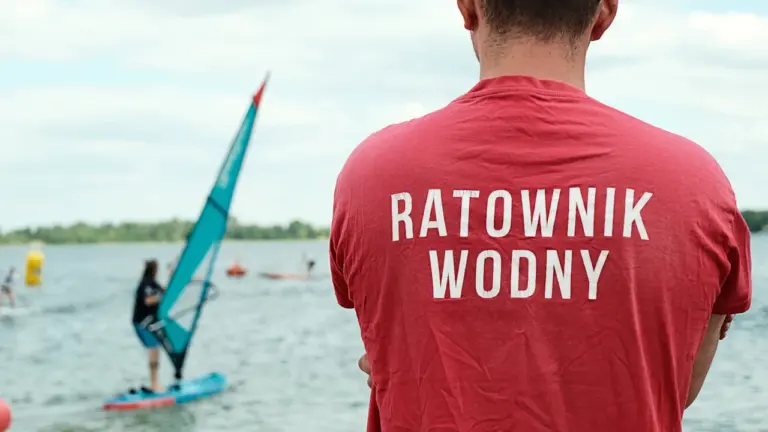 Rekordowe upały w Polsce: alerty IMGW dla południowych regionów