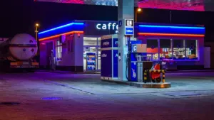 Cena paliwa w Polsce: dlaczego ropa nie decyduje sama
