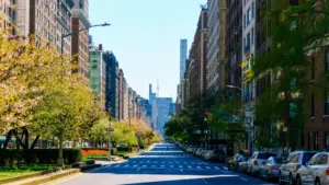 10 października: jak porozmawiać z bliską osobą i znaleźć pomoc