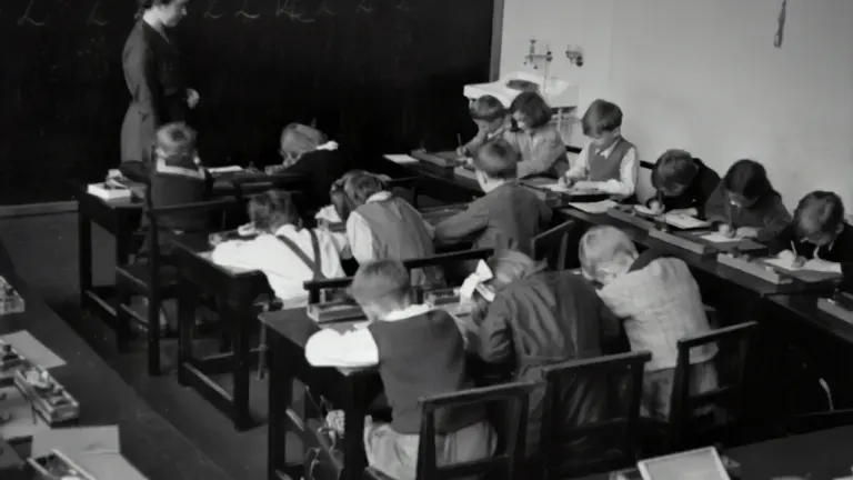 14 października 1773 roku powołano Komisję Edukacji Narodowej