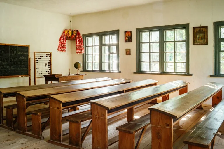 14 października 1773 roku powołano Komisję Edukacji Narodowej